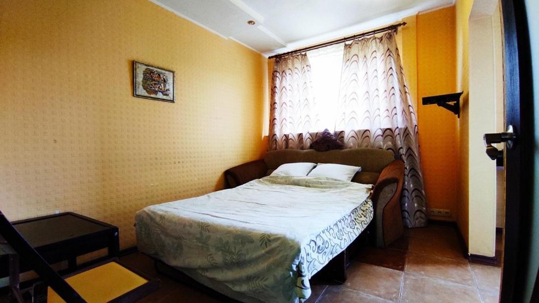 Two-Room Apartment Metro Levada Charkov Exteriér fotografie